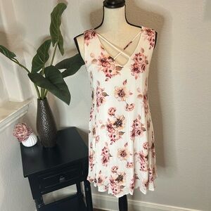 Altar’d State Pink flowered shift dress, size MED. In GUC!